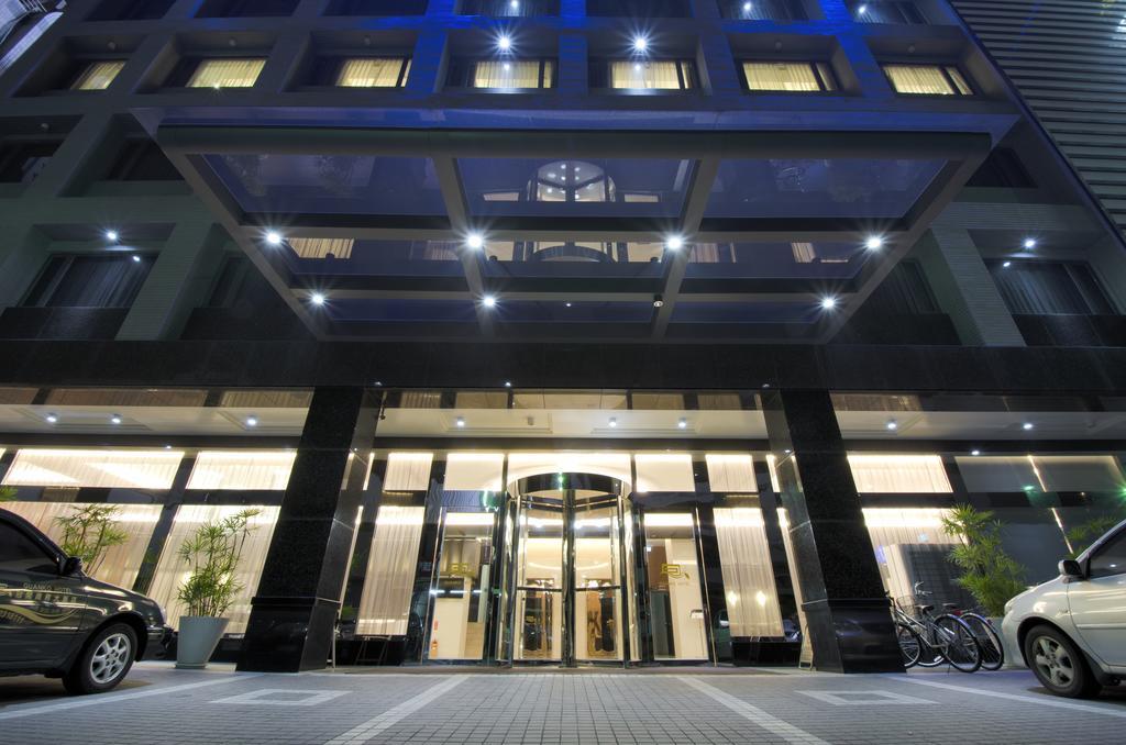 Guanko Hotel Chiayi City Exterior photo