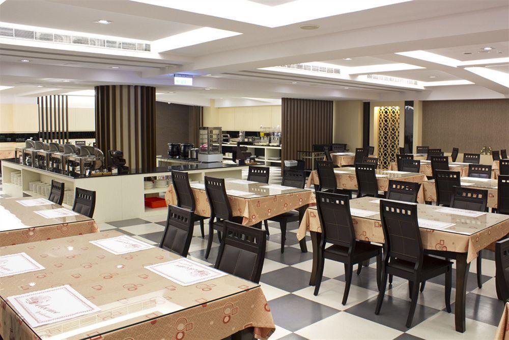 Guanko Hotel Chiayi City Exterior photo