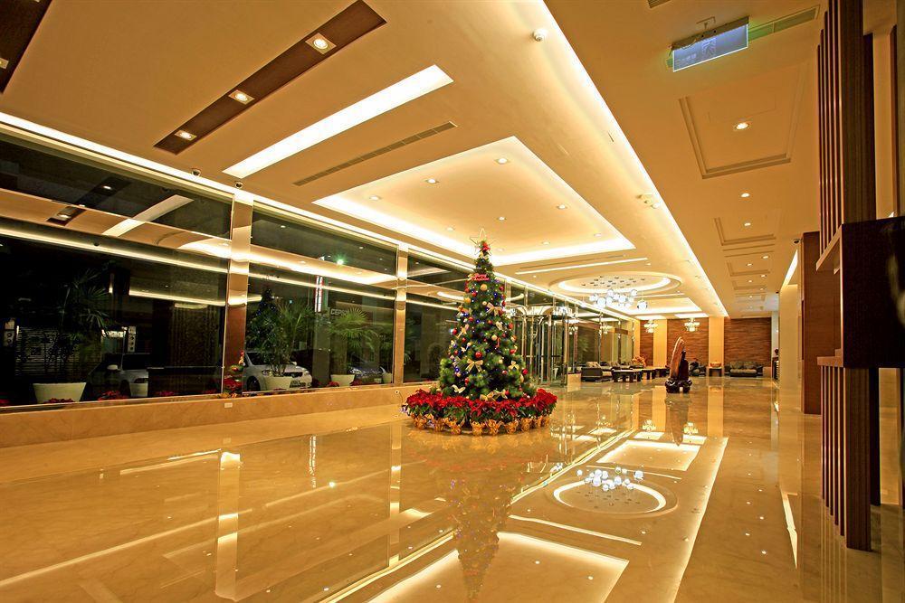 Guanko Hotel Chiayi City Exterior photo