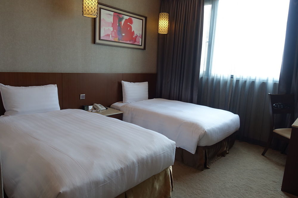 Guanko Hotel Chiayi City Exterior photo